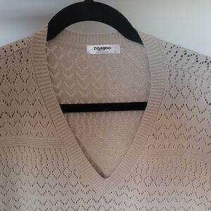Zeagoo Light Tan V-Neck Sweater
